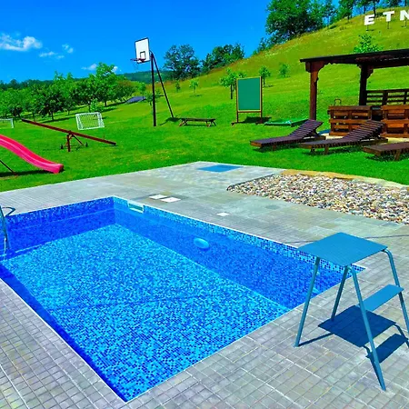 Etno Selo Stanojevic 4* Boljevac