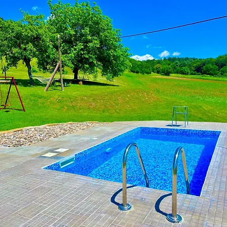 Etno Selo Stanojevic Maison d'hôtes Boljevac